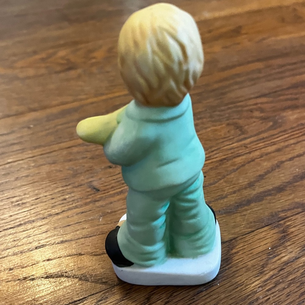 Vintage Goebel‎ Hummel-Style Figurines Children with Fruit! 4.5" Hand Painted - Picture 5 of 7